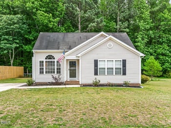 65 Meadowfield Ln, Franklinton, NC 27525