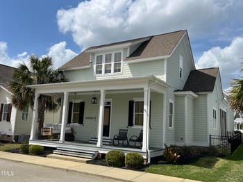 65 Oglethorpe Ave, Clayton, NC 27527