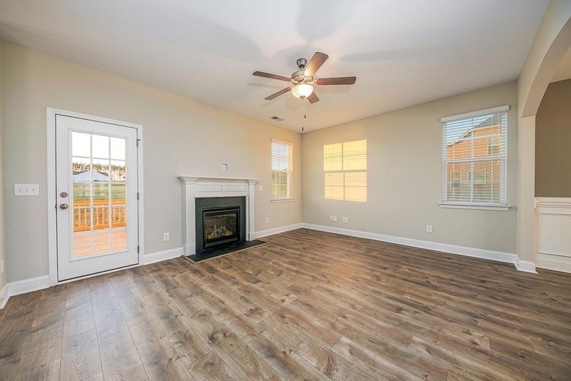 65 Oxer Dr, Youngsville, NC 27596