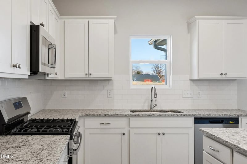 65 Plantation Dr, Youngsville, NC 27596