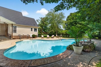 65 Powell Dr, Smithfield, NC 27577