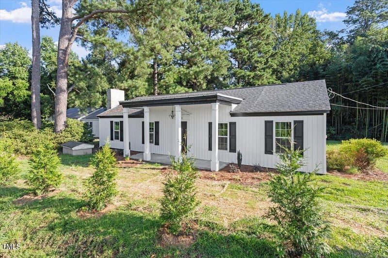 65 Prospect Church Rd, Erwin, NC 28339