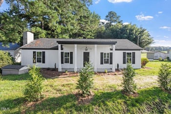65 Prospect Church Rd, Erwin, NC 28339