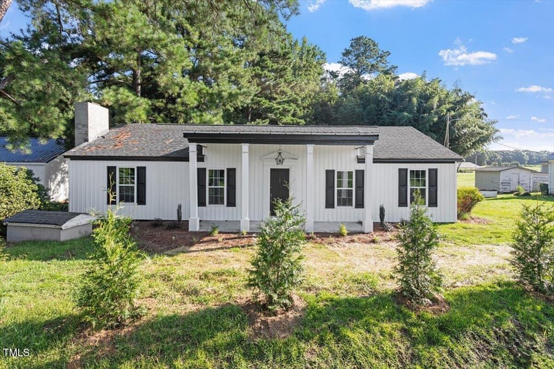 65 Prospect Church Rd, Erwin, NC 28339