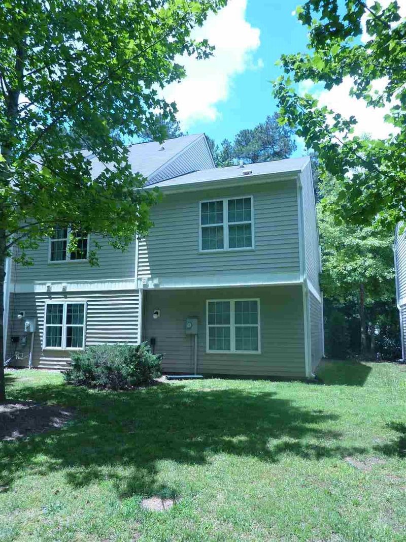 65 Red Ln, Raleigh, NC 27606