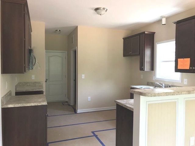 65 Scooter Cir, Four Oaks, NC 27524