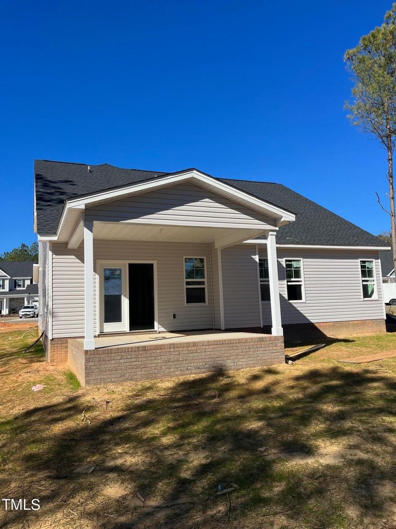 65 Shadybrook Dr, Benson, NC 27504