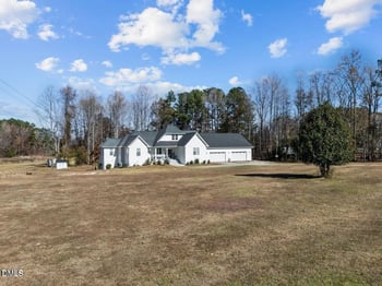 65 Soggy Bottom Trl, Zebulon, NC 27597