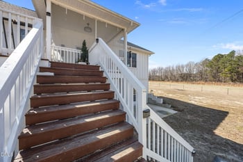 65 Soggy Bottom Trl, Zebulon, NC 27597