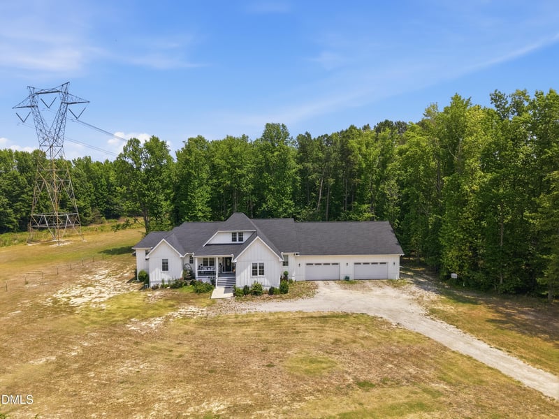 65 Soggy Bottom Trl, Zebulon, NC 27597