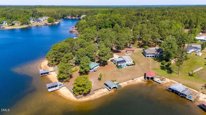 65 Sparrow Cir, Sanford, NC 27332