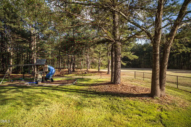 65 Spencers Gate Dr, Youngsville, NC 27596