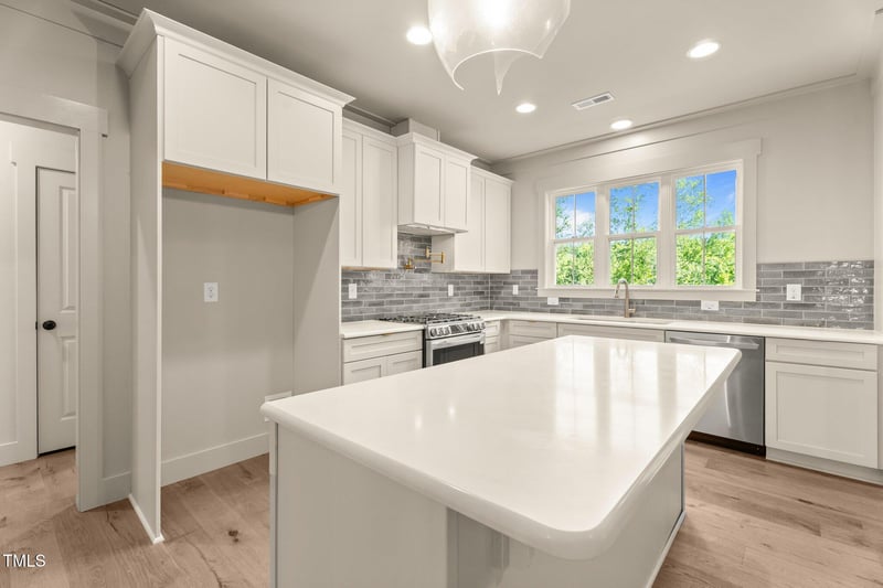 65 Stream View Way, Zebulon, NC 27597