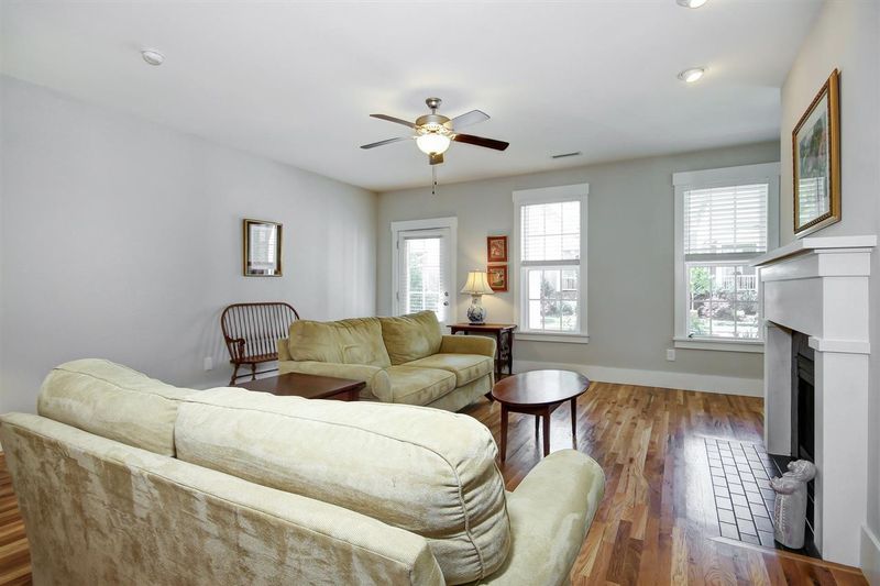 65 Summersweet Ln, Chapel Hill, NC 27516