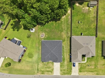 65 Woodwater Cir, Lillington, NC 27546