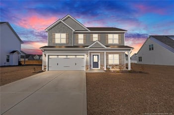 650 Amusement Dr, Hope Mills, NC 28348