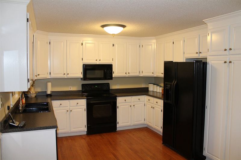 6500 Lord Britton Pl, Raleigh, NC 27603