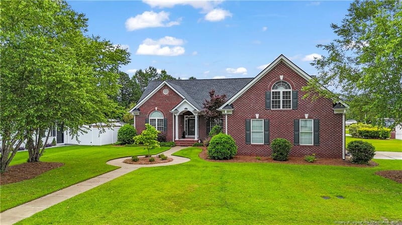 6500 Oakley Dr, Fayetteville, NC 28311