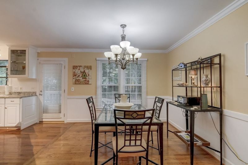 6500 Tealbriar Dr, Raleigh, NC 27615