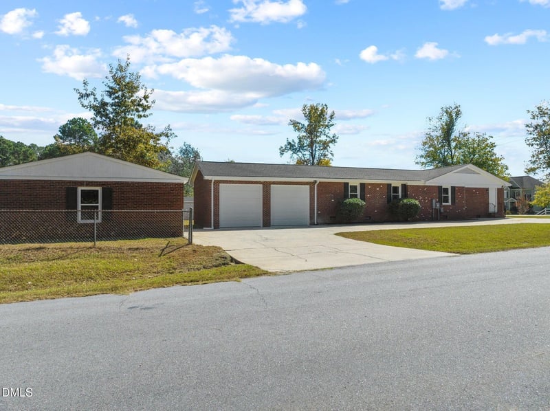 6501 Rock Service Station Rd, Raleigh, NC 27603