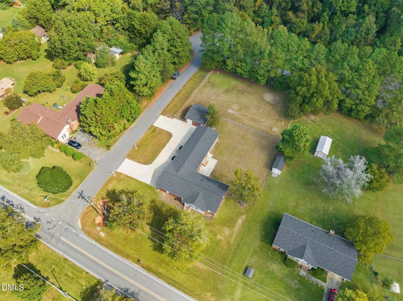 6501 Rock Service Station Rd, Raleigh, NC 27603