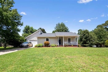 6502 Somerset Ct, Fayetteville, NC 28314