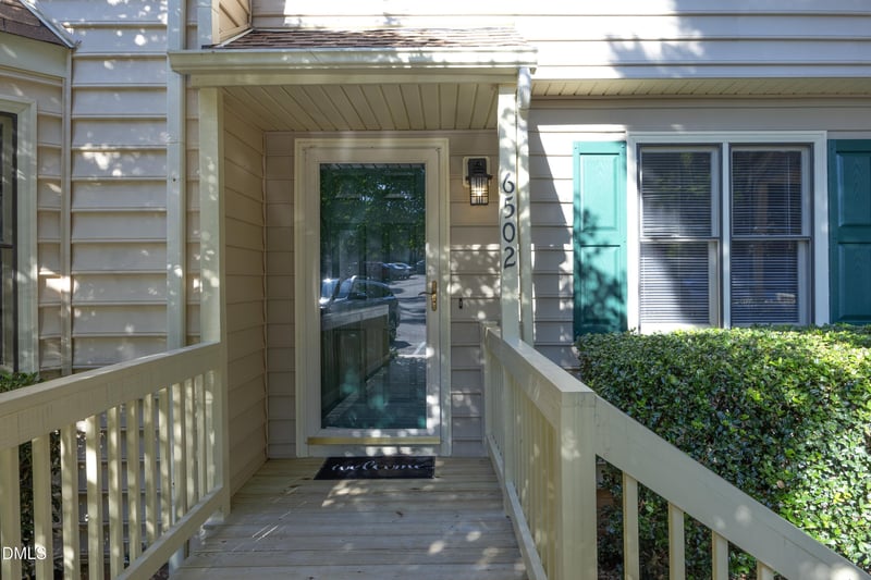 6502 Thetford Ct, Raleigh, NC 27615
