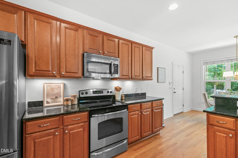 6503 Grassy Knoll Ln, Raleigh, NC 27616