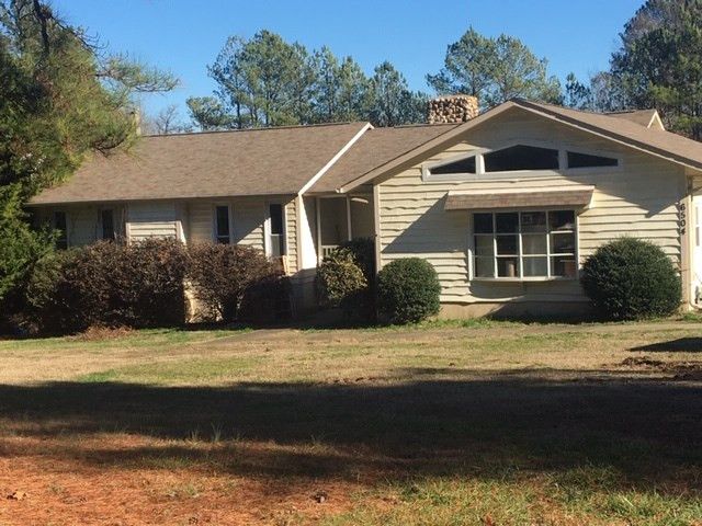 6504 Alexander Dr, Chapel Hill, NC 27514