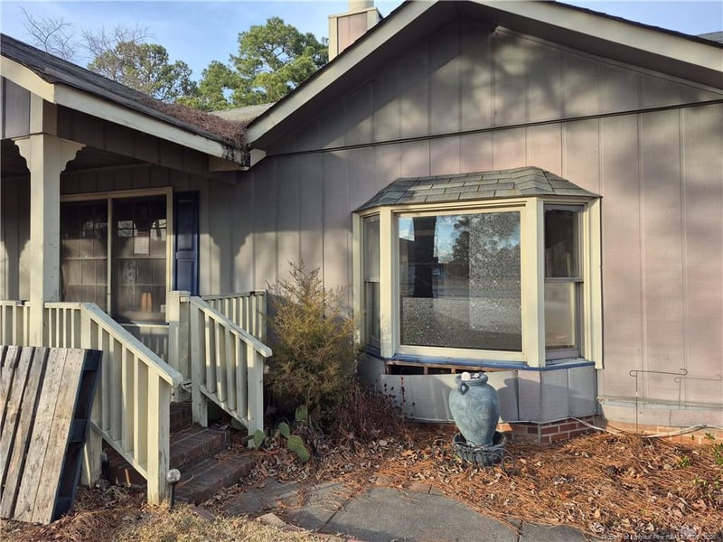 6504 Bailey Lake Rd, Fayetteville, NC 28304