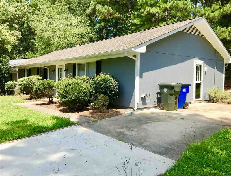 6504 Keystone Dr, Raleigh, NC 27612