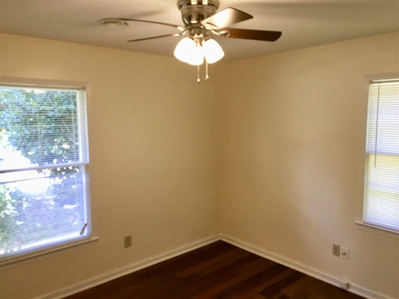 6504 Keystone Dr, Raleigh, NC 27612