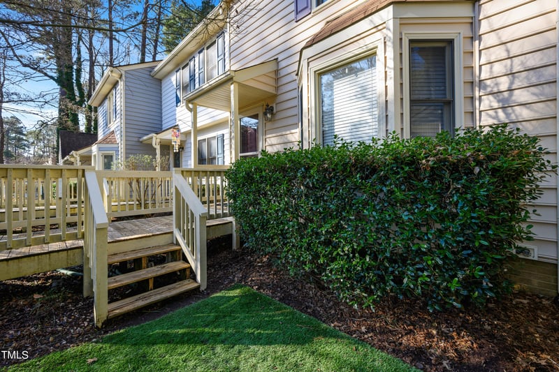 6504 Thetford Ct, Raleigh, NC 27615