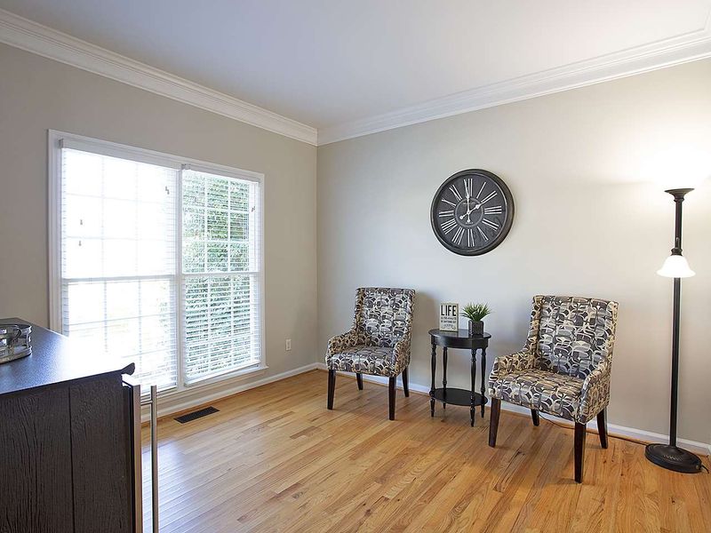 6505 Englehardt Dr, Raleigh, NC 27617