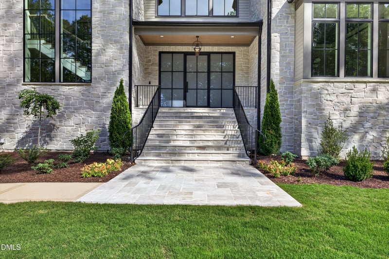 6508 Sanctuary Falls Dr, Raleigh, NC 27614