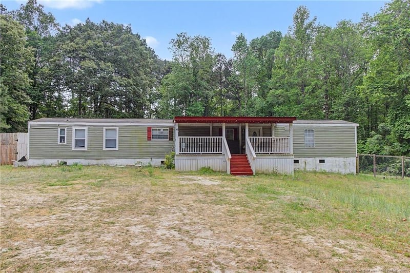 6509 Causeway St, Hope Mills, NC 28348