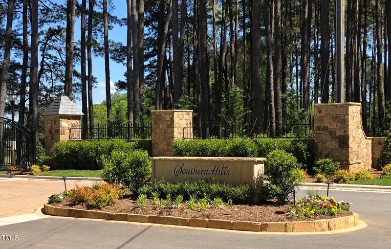 6509 Century Oak Ct, Raleigh, NC 27613