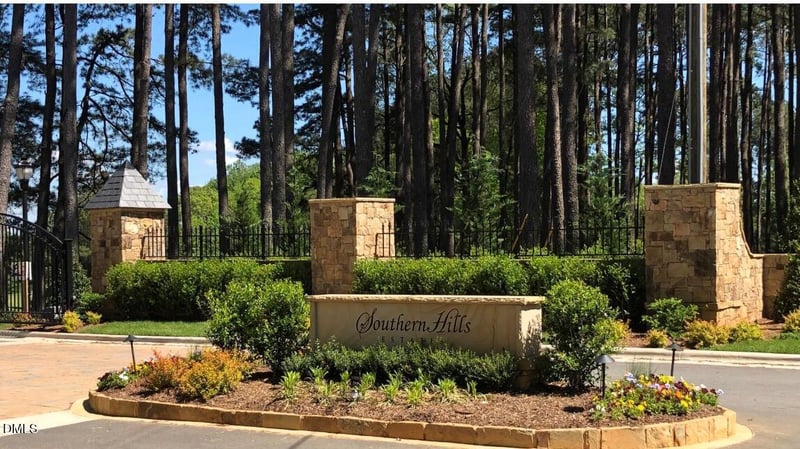 6509 Century Oak Ct, Raleigh, NC 27613