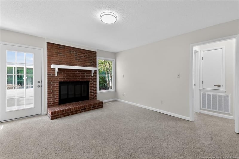 6509 Sudbury Dr, Fayetteville, NC 28304