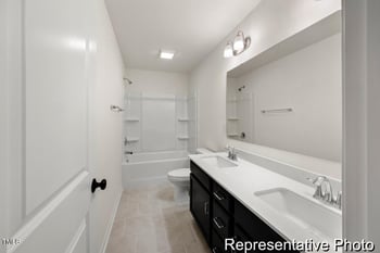 651 Bent Willow Dr #129, Clayton, NC 27527