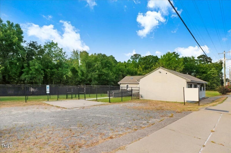 651 Brightleaf Blvd, Smithfield, NC 27577