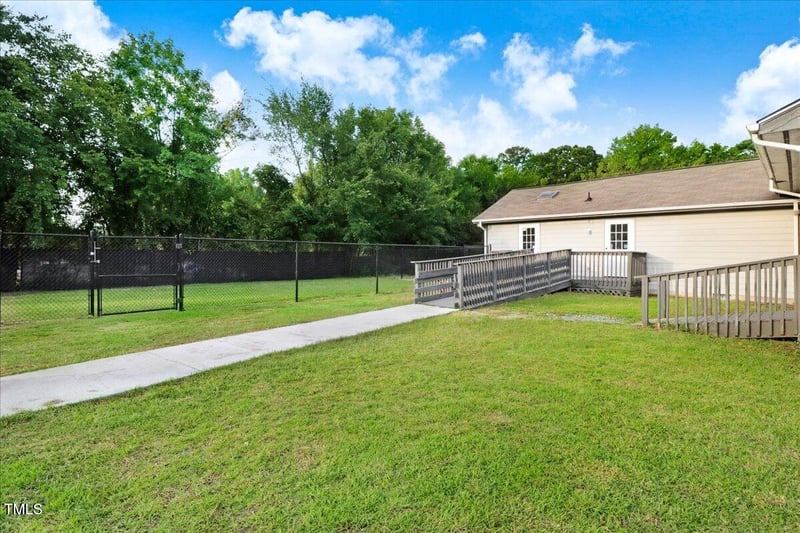 651 Brightleaf Blvd, Smithfield, NC 27577