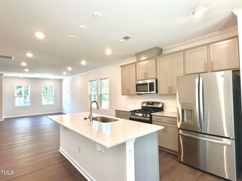 651 Mirkwood Ave, Apex, NC 27523