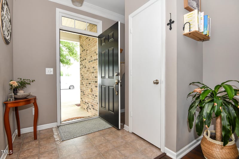 6510 Guard Hill Dr, Raleigh, NC 27610