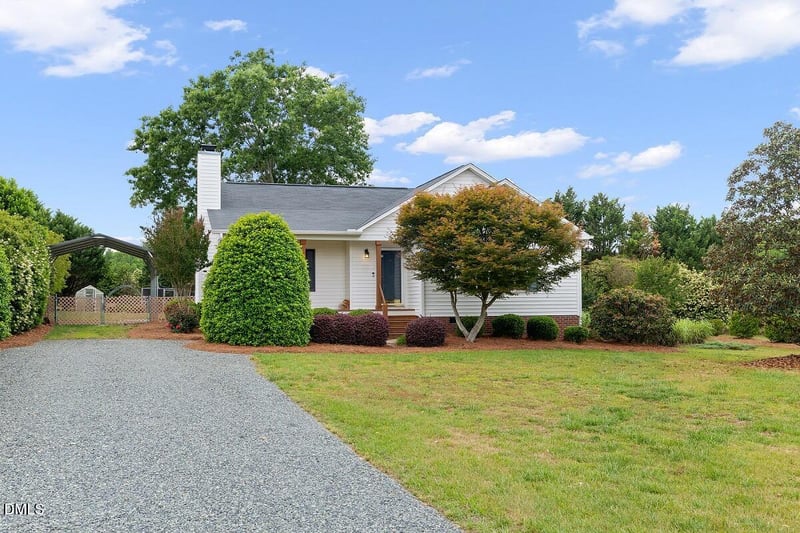 6512 Bridgemont Ln, Willow Springs, NC 27592