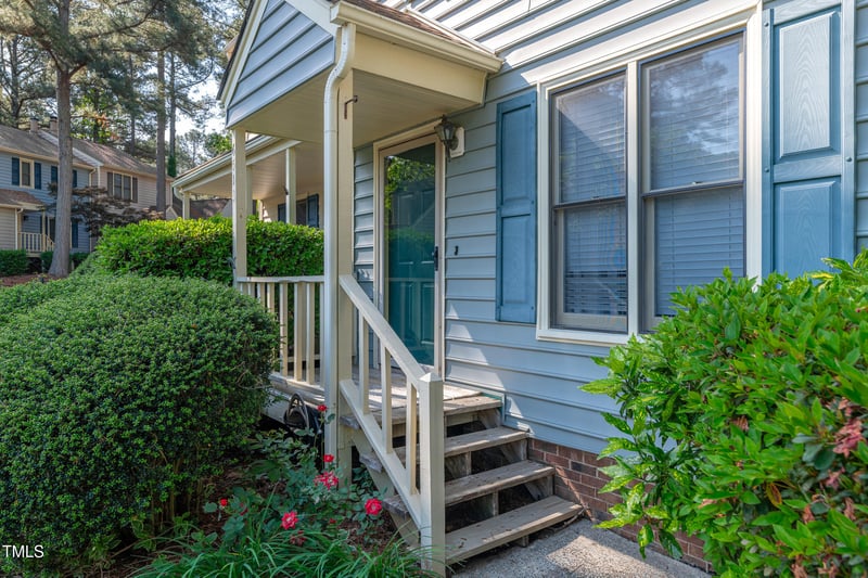 6513 Hearthstone Dr, Raleigh, NC 27615