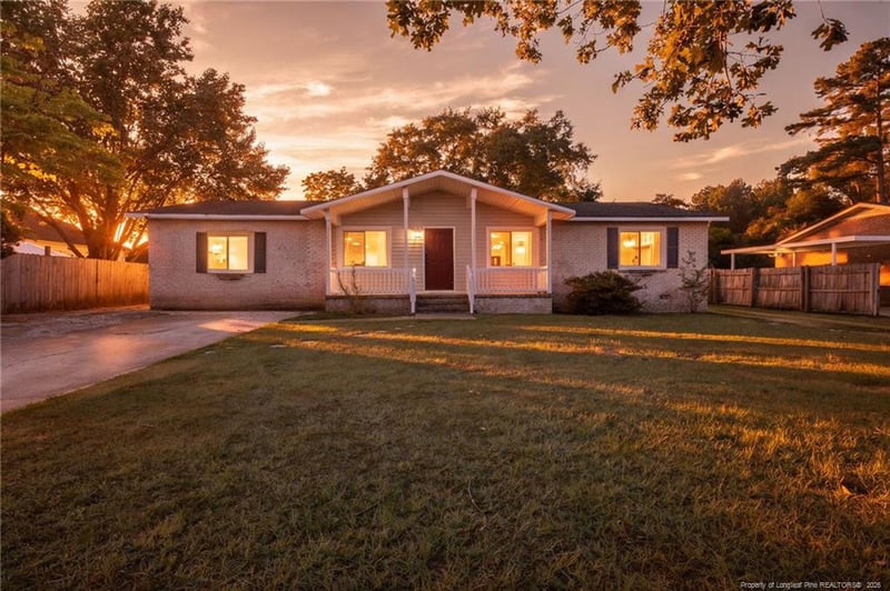 6513 Senator Dr, Fayetteville, NC 28304
