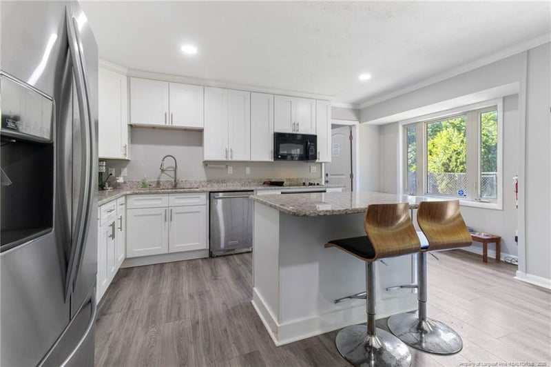 6513 Senator Dr, Fayetteville, NC 28304