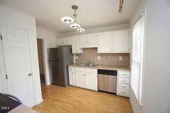 6514 Hearthstone Dr, Raleigh, NC 27615