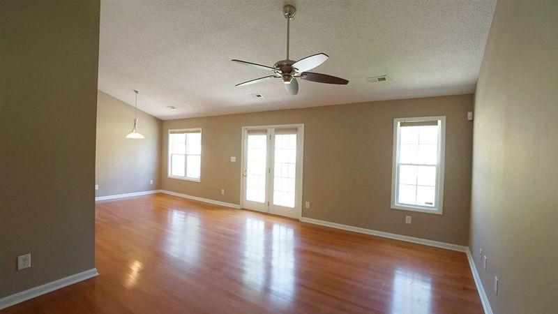 6516 Forest Ridge Dr, Durham, NC 27713